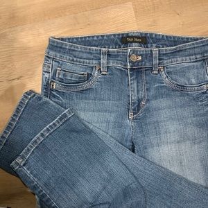 White House Black Market capris size 4